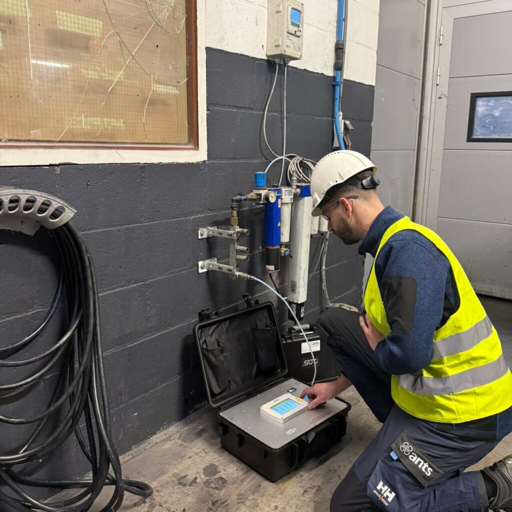 SUTO-iTEC-S605-portable-breathing-air-quality-analyzer4-min