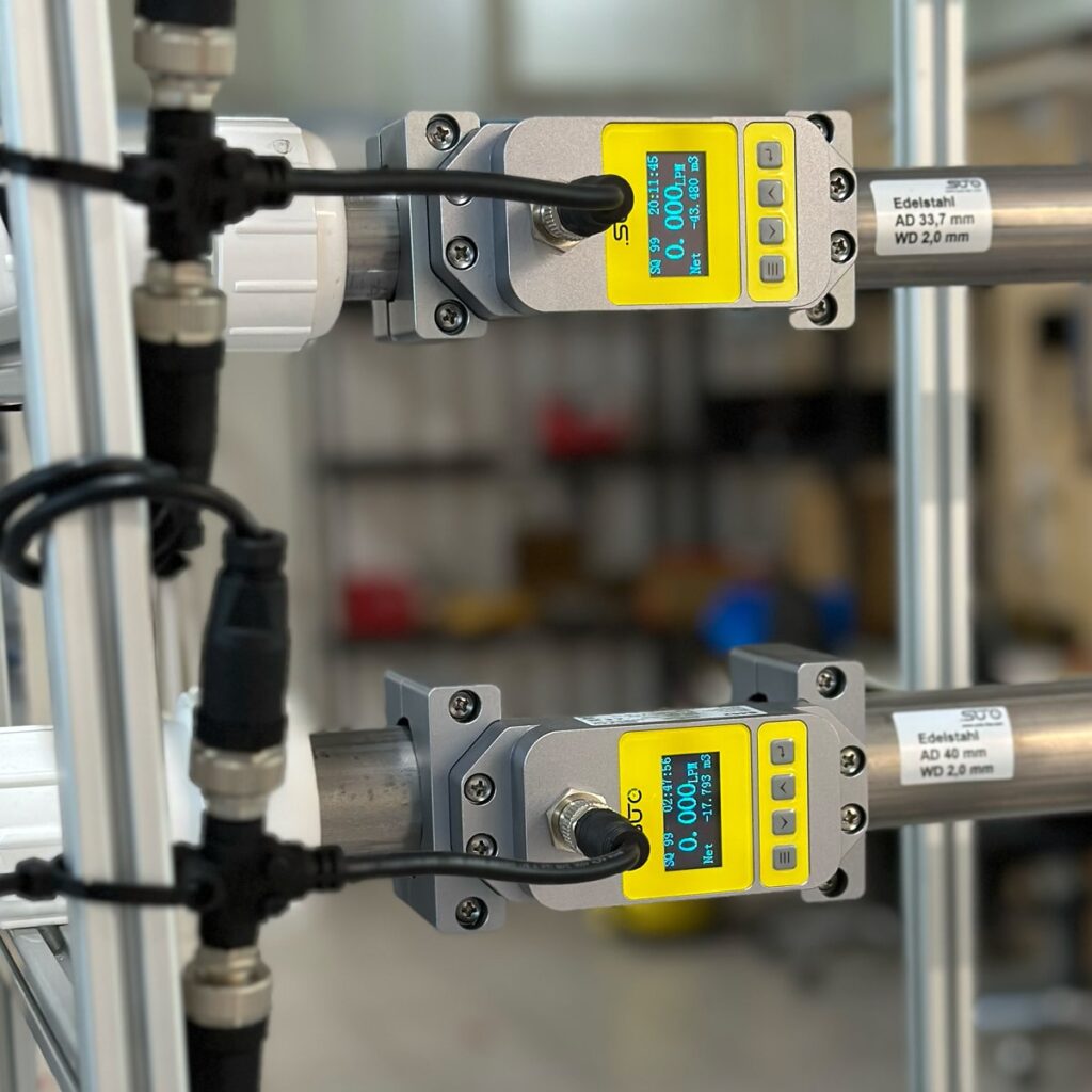 SUTO-iTEC-S462-compact-ultrasonic-flow-sensor-for-water-and-other-liquids-clamp-on6-min